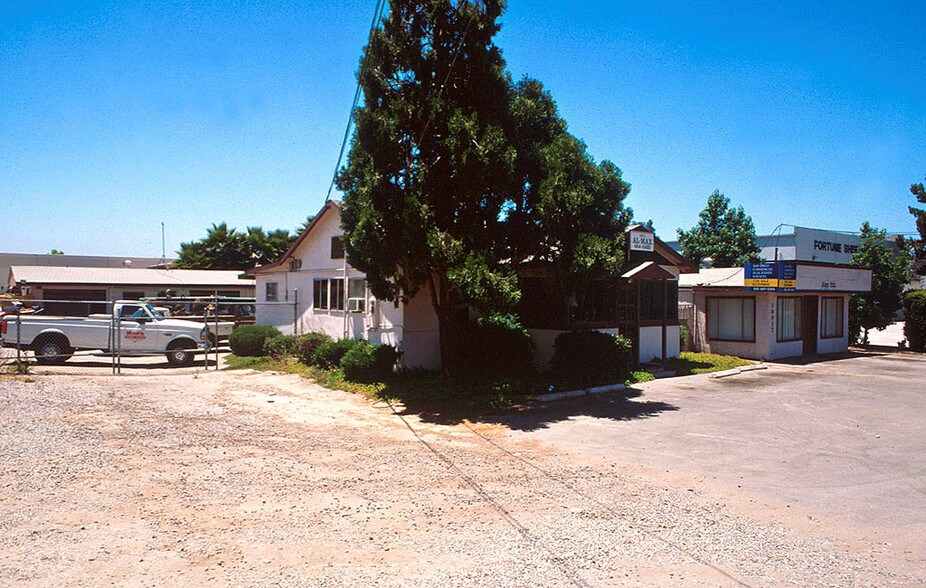 More Photos Of 10017-10023 Prospect Ave, Santee Warehouse For Lease