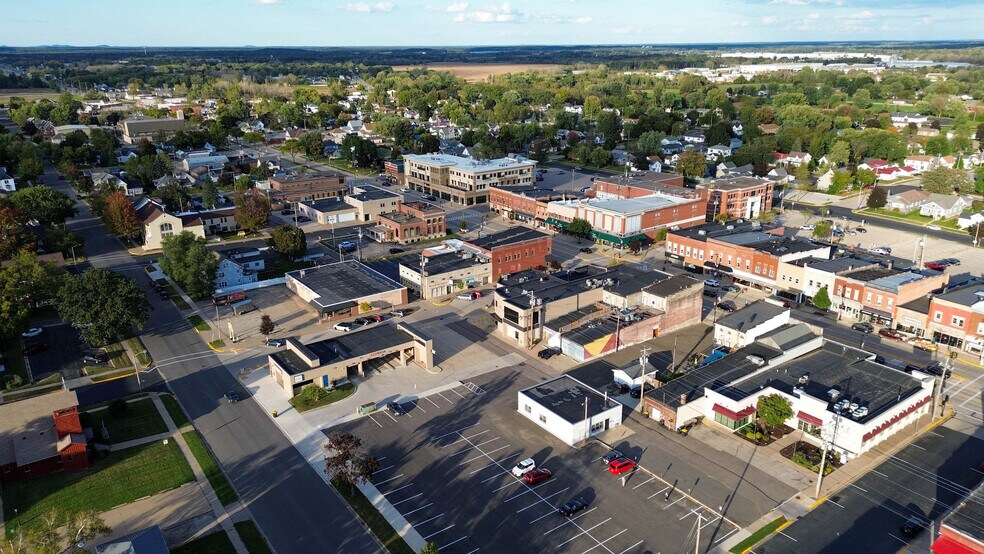 More Photos Of 1001 Superior Ave, Tomah General Retail For Sale
