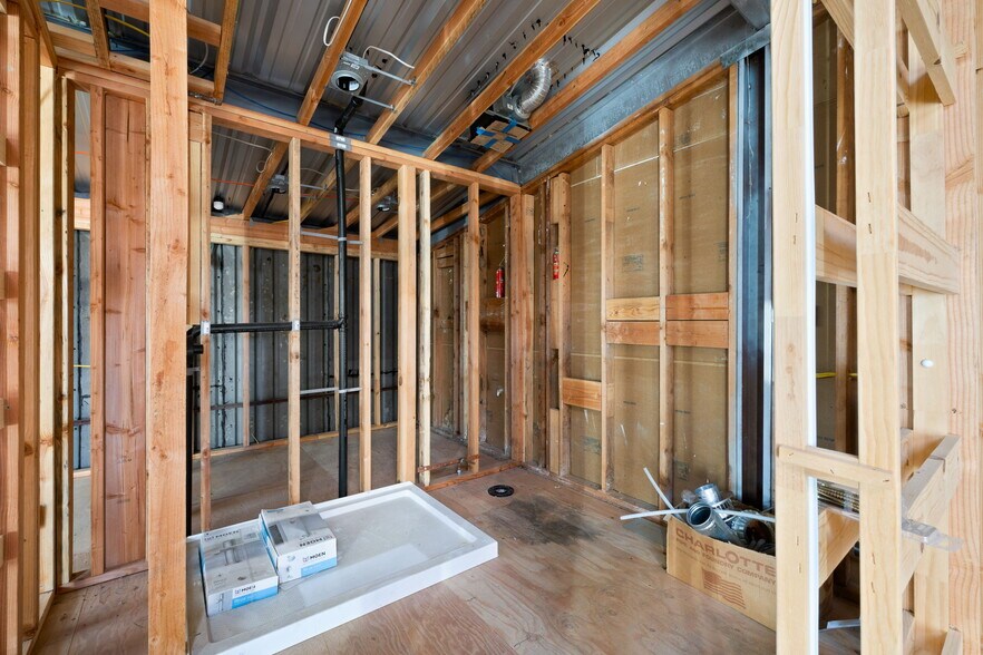 More Photos Of 833 Gravenstein Hwy S, Sebastopol Warehouse For Sale