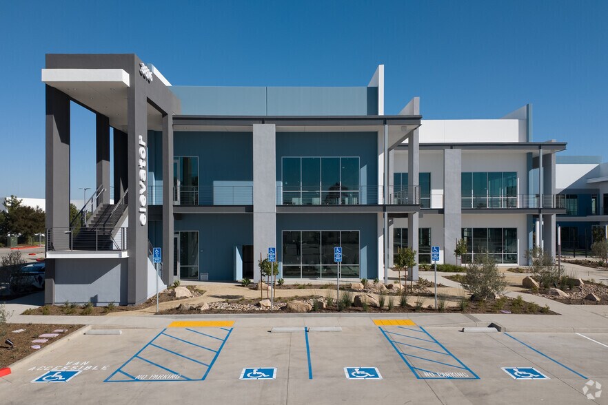 More Photos Of 3810 Stineman Ct, Long Beach Office For Sale