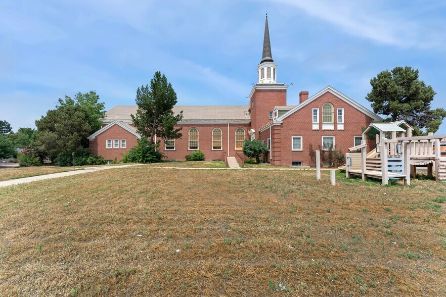 More Photos Of 999 S Colorado Blvd, Denver Religious Facility For Lease