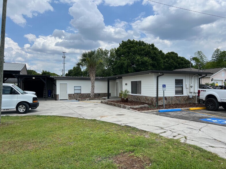 More Photos Of 6301 Causeway Blvd, Tampa Auto Repair For Lease