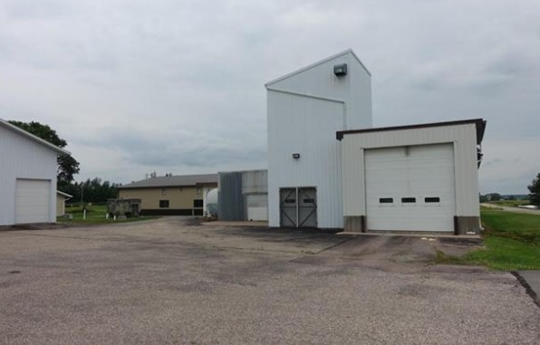 Primary Photo Of 10498 Mayflower Rd, Milladore Industrial For Sale