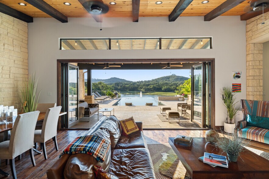 More Photos Of 101 Rolling Hills Rd, Blanco Specialty For Sale