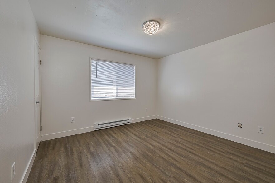 More Photos Of 7831 SW 34th Ave, Portland Apartments For Sale