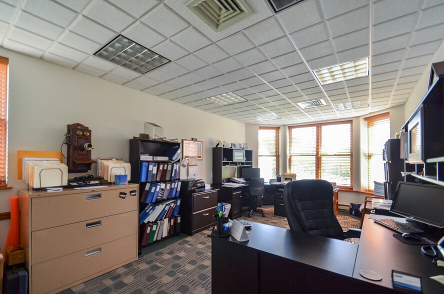 More Photos Of 22 S 2nd St, Emmaus Loft Creative Space For Lease