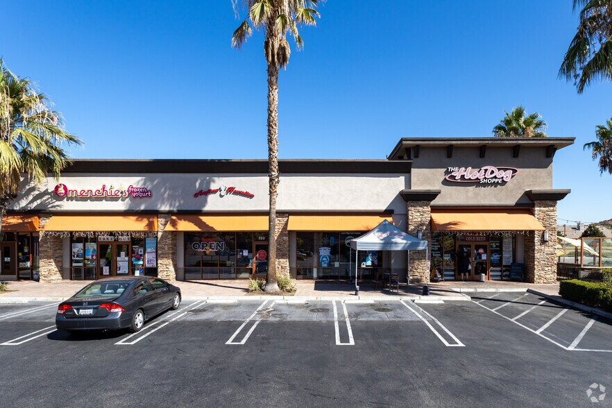 More Photos Of 450-590 Hidden Valley Pky, Corona Unknown For Lease