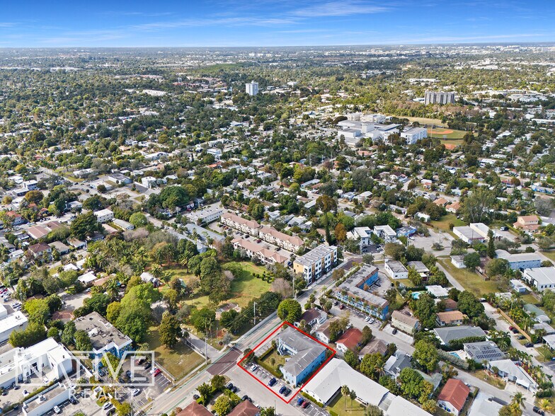 More Photos Of 701 NE 13th Ct, Fort Lauderdale Apartments For Sale