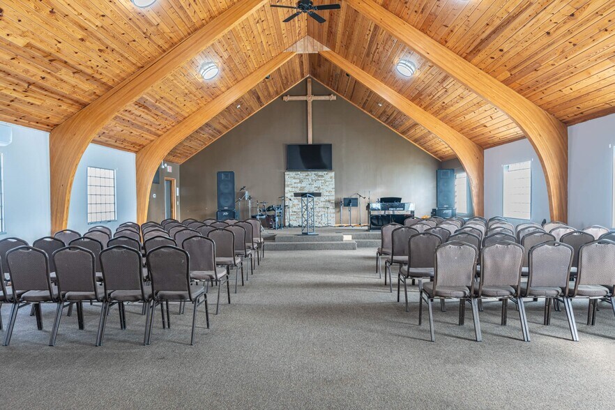 More Photos Of 2552 Bushnell Ave, Dayton Religious Facility For Sale