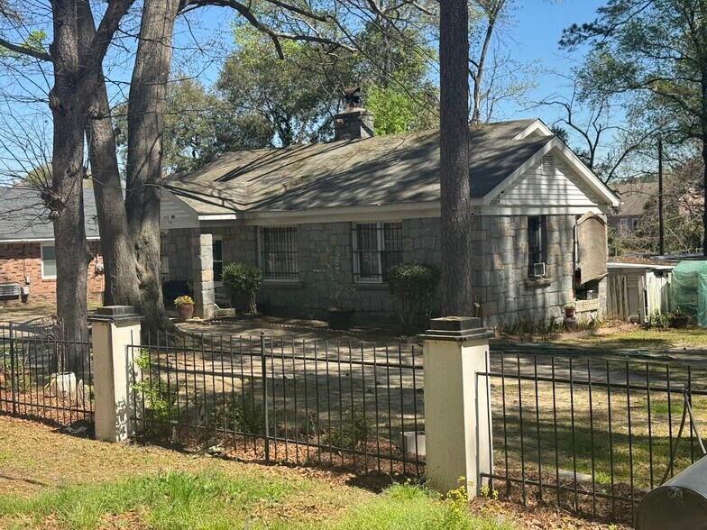 More Photos Of 534 S Beltline Blvd, Columbia Flex For Sale