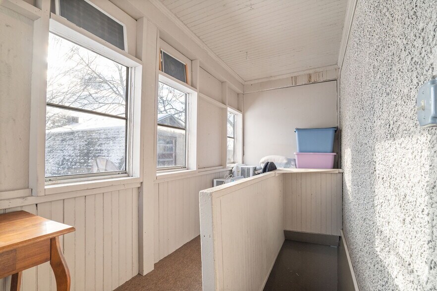 More Photos Of 1524 Van Vranken Ave, Schenectady Bar For Sale