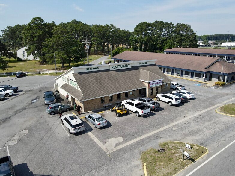 More Photos Of 101 W Boulevard, Williamston Restaurant For Sale
