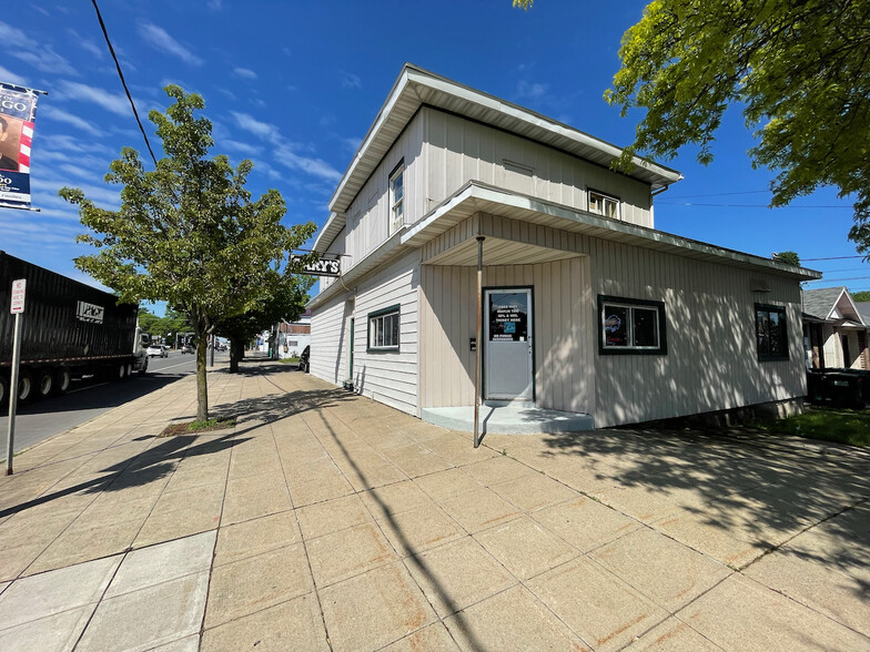 Primary Photo Of 107 E Bridge St, Oswego Freestanding For Sale