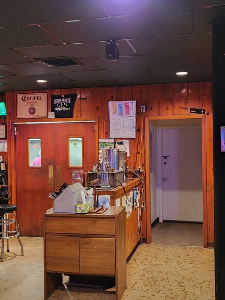 More Photos Of 100 1st St, Ault General Retail For Lease