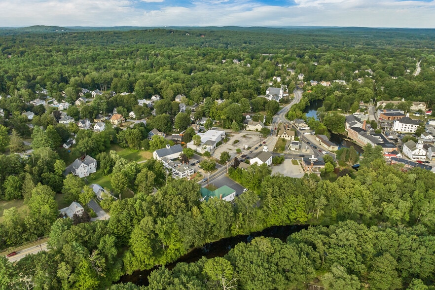 More Photos Of 15 Mont Vernon St, Milford Freestanding For Sale