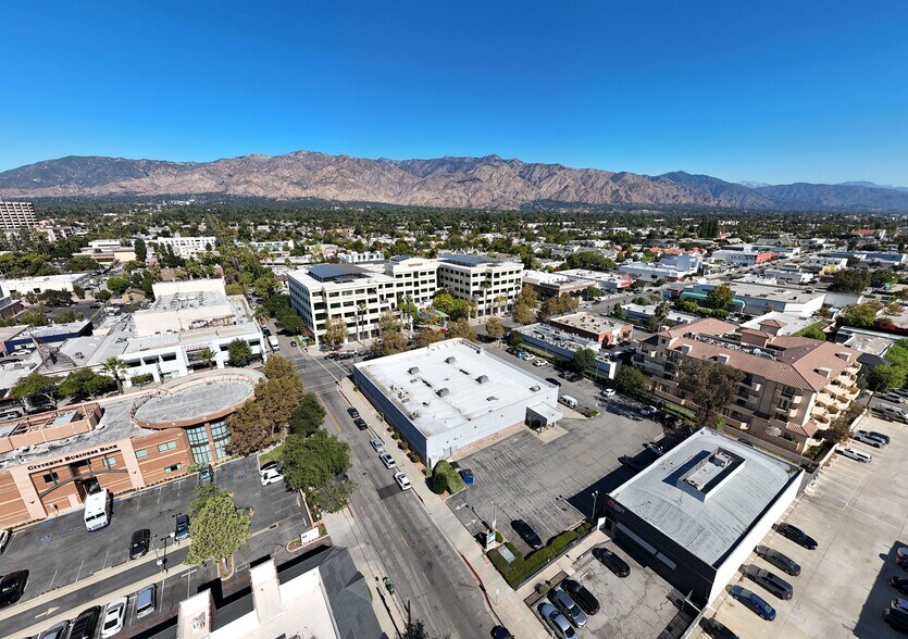 More Photos Of 1038 E Colorado Blvd, Pasadena Drugstore For Lease