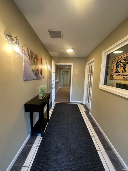 More Photos Of 3101 E Covenanter Dr, Bloomington Apartments For Lease