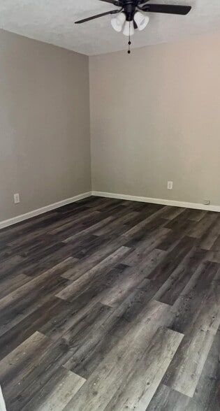 More Photos Of 5022 Mallow St, Houston Apartments For Sale