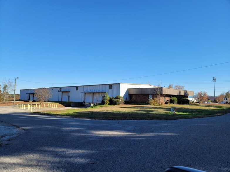 More Photos Of 148 Industrial Park Dr, Rockingham Warehouse For Sale