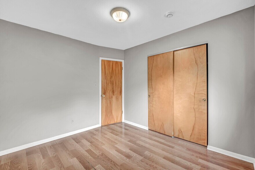 More Photos Of 818-850 S Green Rd, South Euclid Apartments For Sale