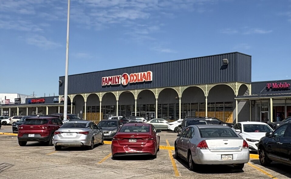 More Photos Of 3043-3073 Gentilly Blvd, New Orleans Unknown For Lease