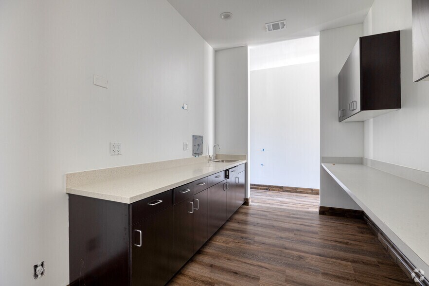 More Photos Of 701 FM 685, Pflugerville Medical For Lease