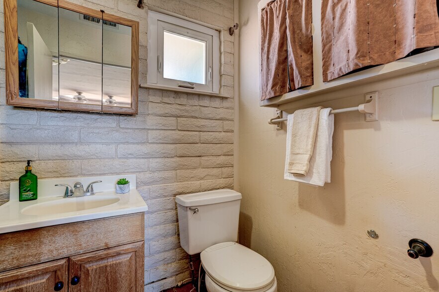 More Photos Of 7950 N Coyote Springs Rd, Prescott Valley Horse Stables For Sale