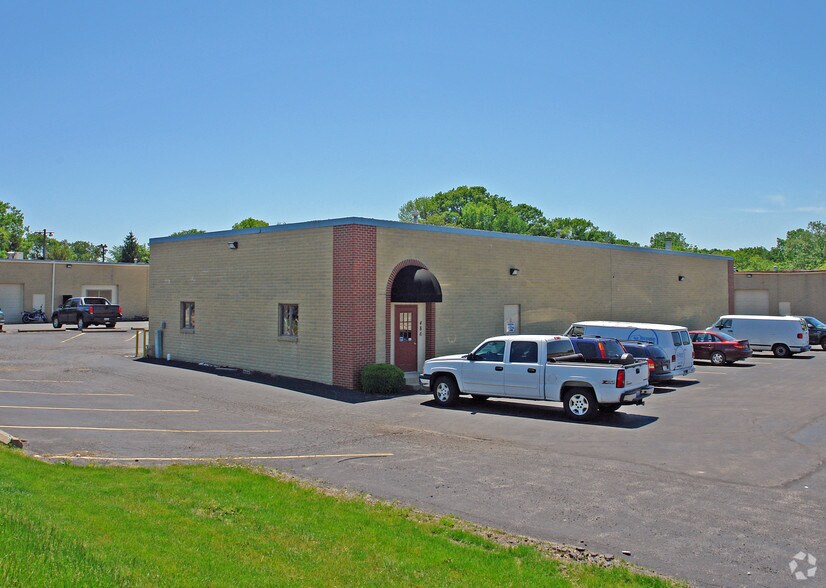 Primary Photo Of 486 Windsor Park Dr, Dayton Warehouse For Lease