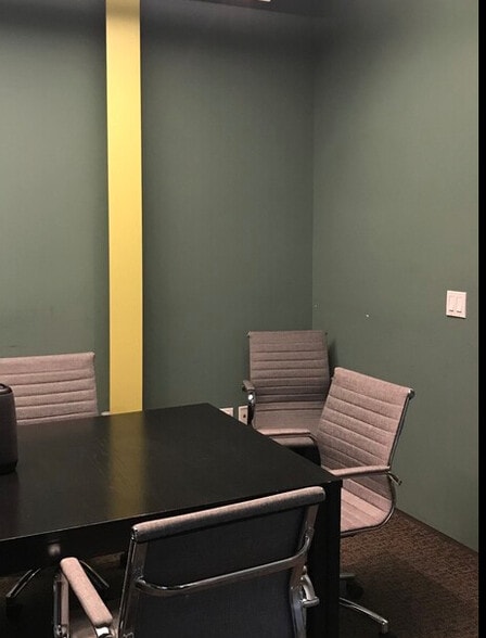 More Photos Of 3501 Ocean View Blvd, Glendale Office For Lease