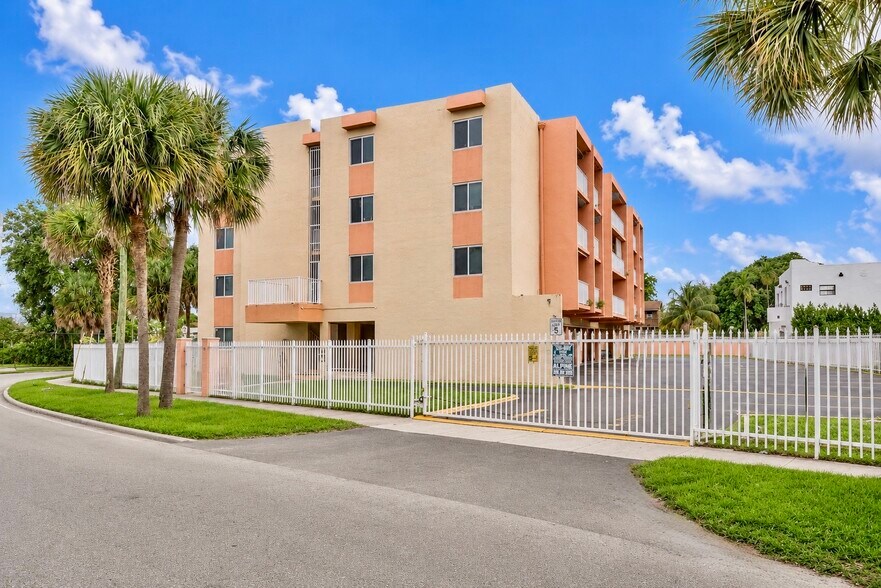 More Photos Of 2400 NW 16th Street Rd, Miami Apartments For Sale