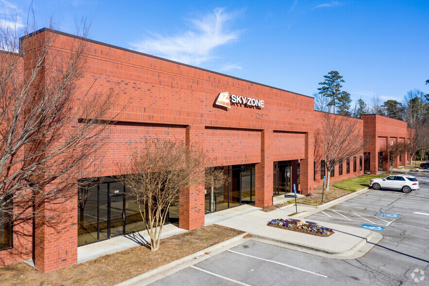Primary Photo Of 560 Old Peachtree Rd, Suwanee Warehouse For Lease