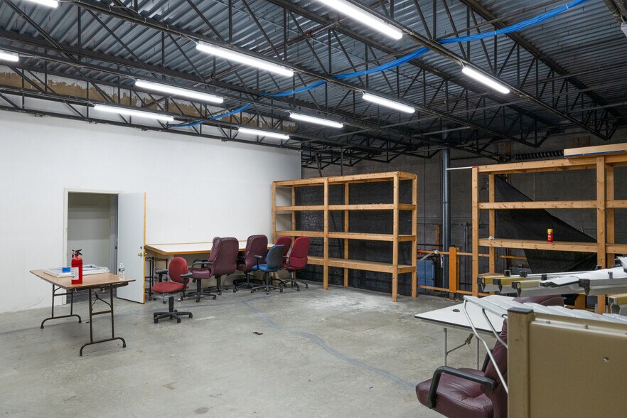 More Photos Of 106 Finnell Dr, Weymouth Unknown For Lease