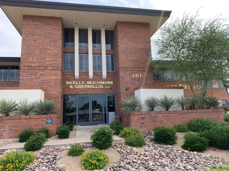 More Photos Of 1313 E Osborn Rd, Phoenix Medical For Lease