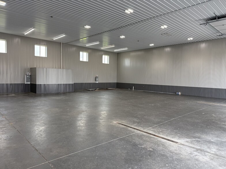 More Photos Of 9781 71st St NE, Otsego Warehouse For Sale