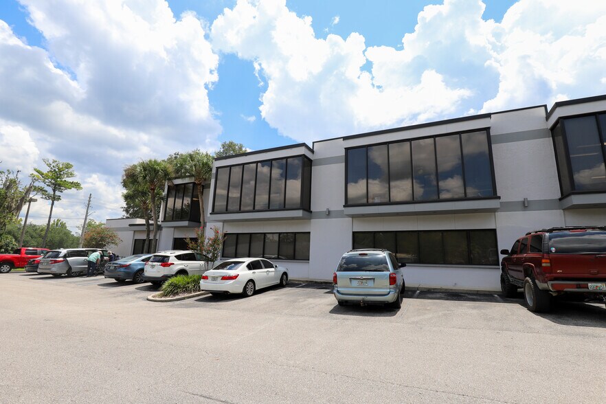 More Photos Of 2610 NW 43rd St, Gainesville Office For Lease
