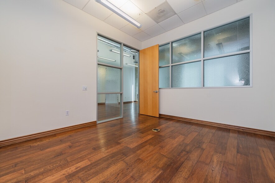 More Photos Of 8925 Research Dr, Irvine Office For Sale