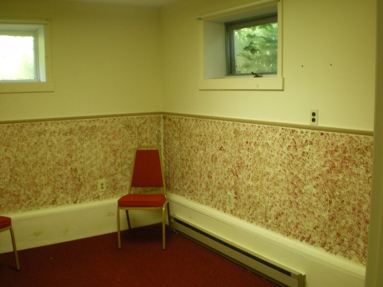 More Photos Of 4939 State Highway 23, Norwich Medical For Sale