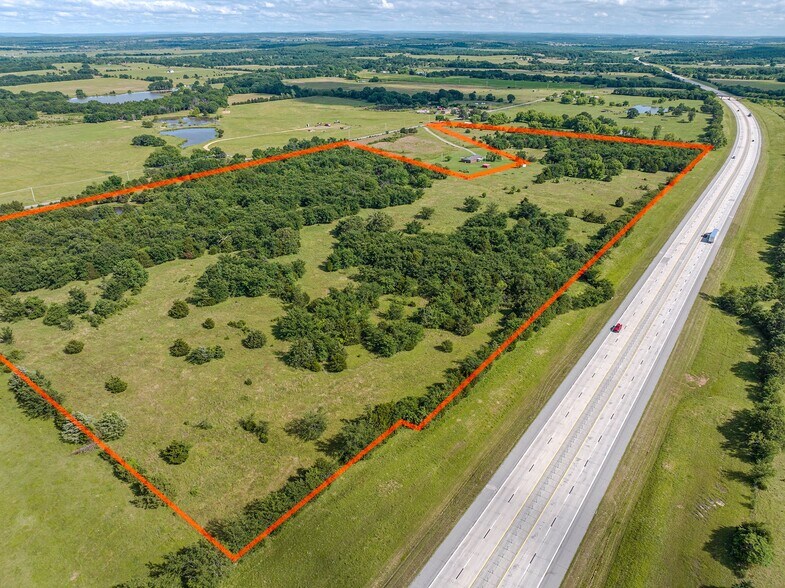 More Photos Of 8633 Ulan Rd, Indianola Land For Sale