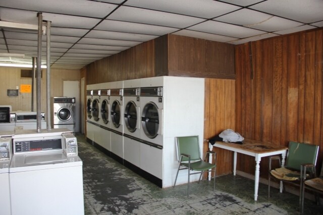 More Photos Of 1100 Main St, East Bernard Storefront For Lease