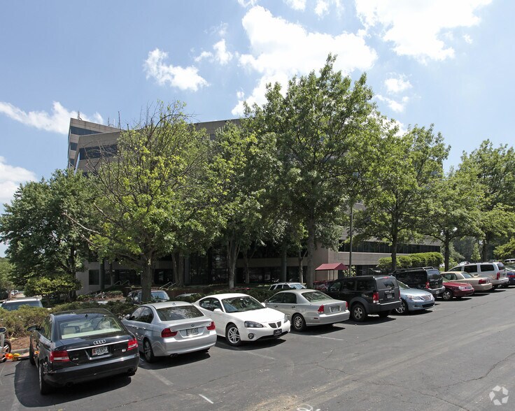 More Photos Of 1100 Johnson Ferry Rd, Atlanta Medical For Lease