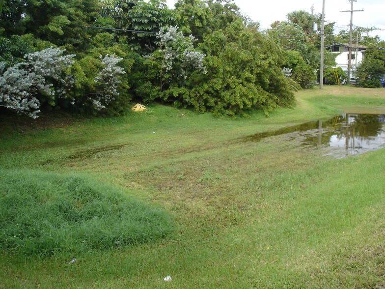 More Photos Of 1051 Sunset Strip, Sunrise Land For Sale