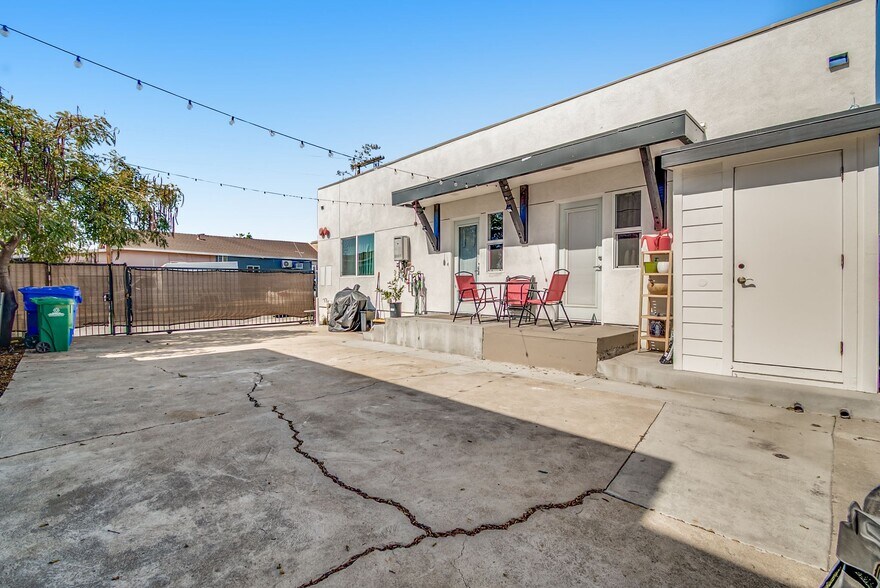 More Photos Of 3905-9 National Ave, San Diego Apartments For Sale