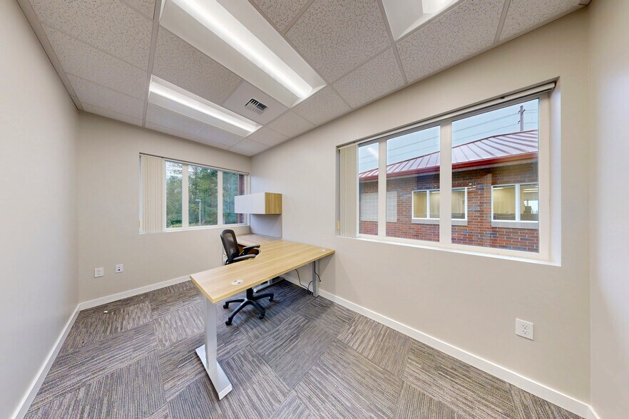 More Photos Of 1770 Barnes Blvd SW, Tumwater Office For Sale