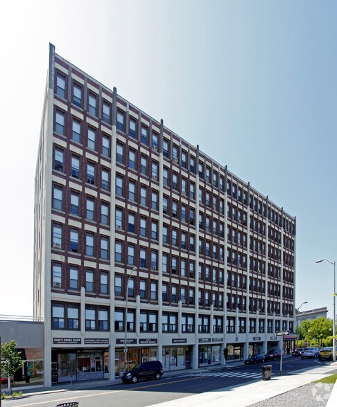 More Photos Of 1241 Main St, Bridgeport Apartments For Lease
