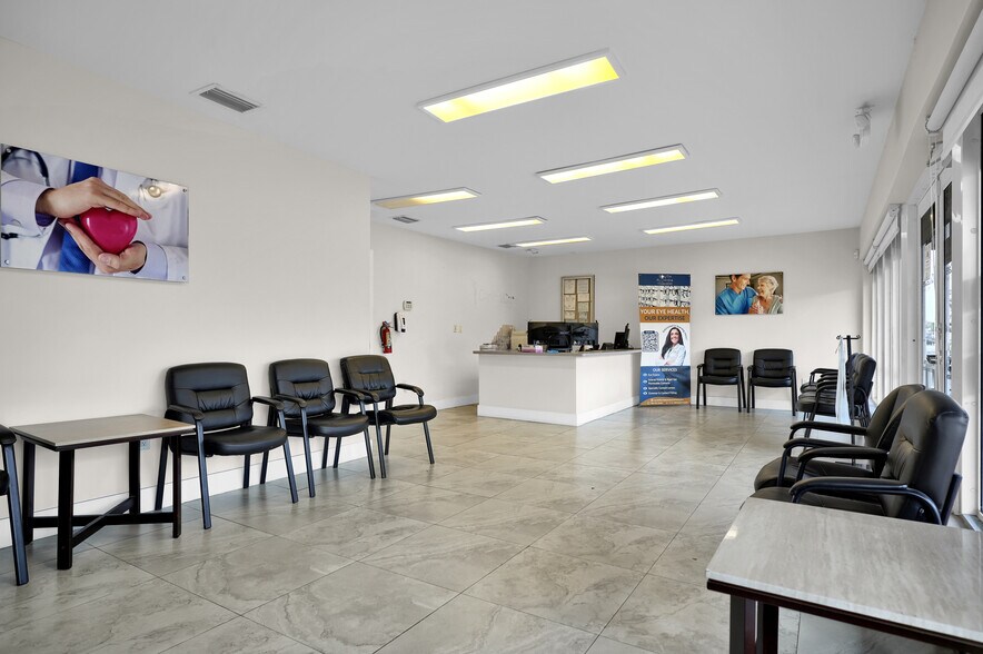 More Photos Of 9601 SW 40th St, Miami Medical For Lease