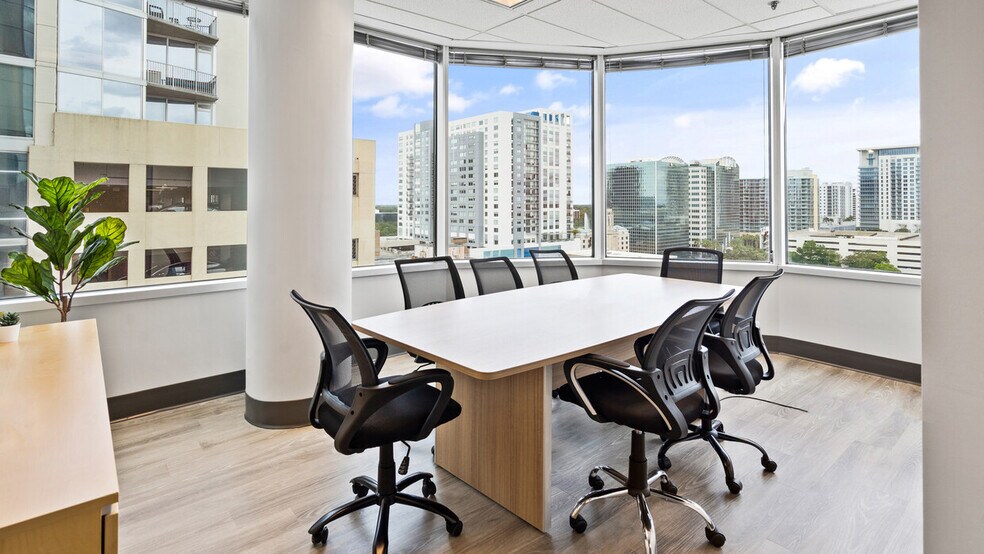 More Photos Of 201 S Orange Ave, Orlando Office For Lease