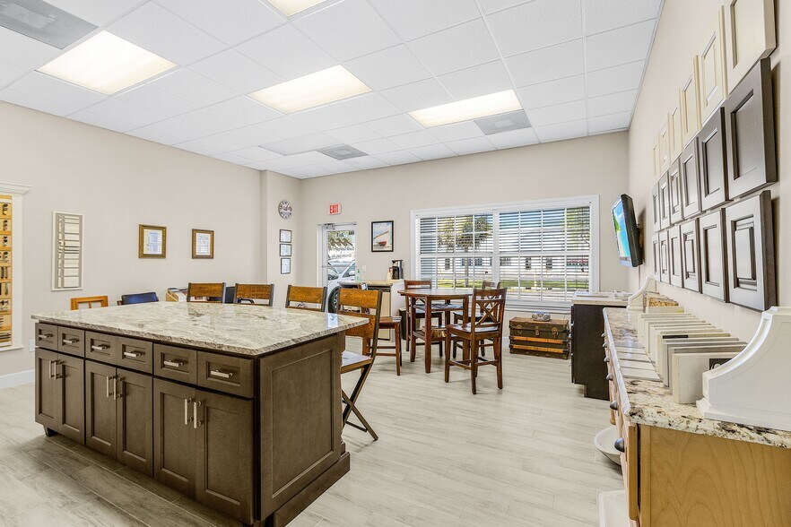 More Photos Of 3550 Work Dr, Fort Myers Industrial For Sale