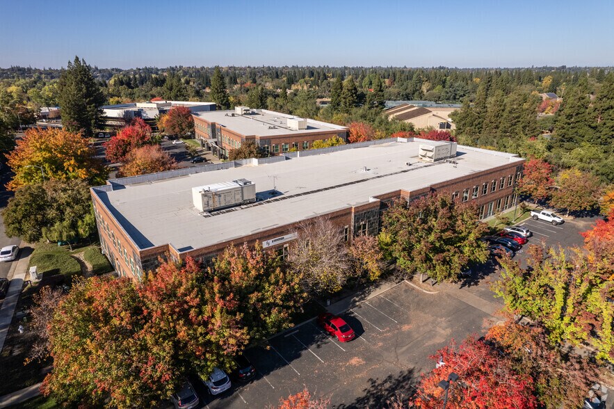 More Photos Of 2377 Gold Meadow Way, Gold River Unknown For Lease