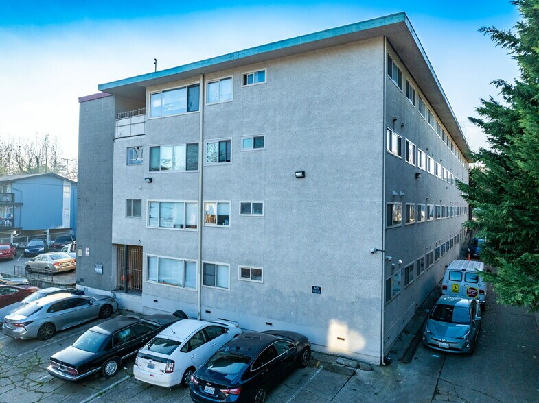 More Photos Of 8340 Rainier Ave S, Seattle Multifamily For Sale