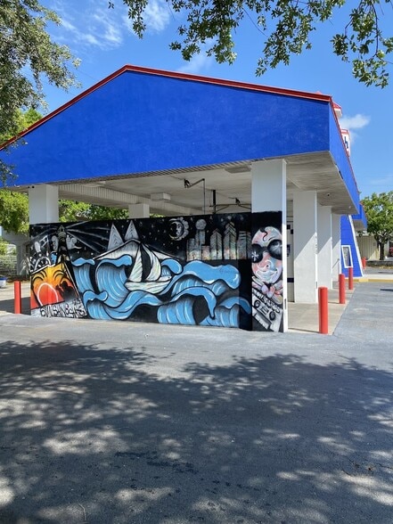 More Photos Of 3703 Tyrone Blvd N, Saint Petersburg Auto Repair For Sale